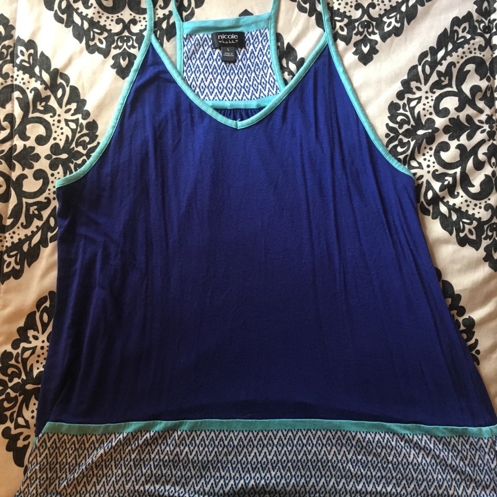 Super cute tank never worn!